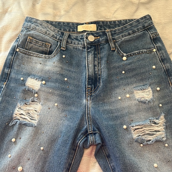 Cropped Redial Jeans for Moda Size 38 with Pearl & Pewter Embellishments - Picture 7 of 10